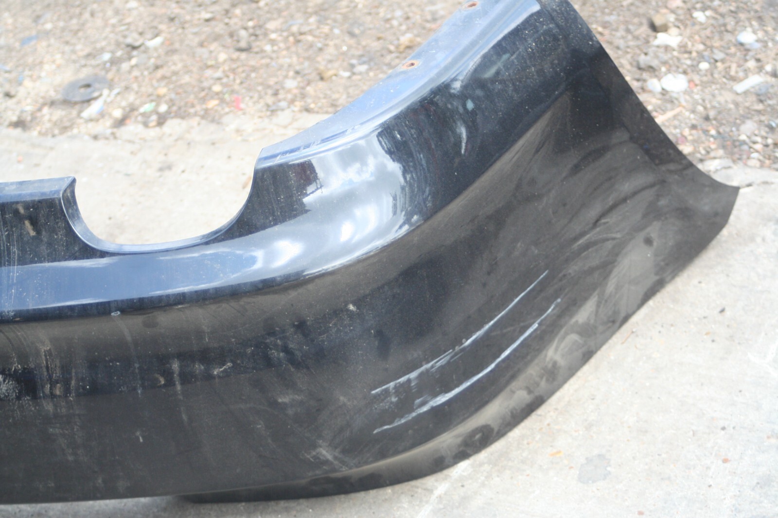 (95) 2010 BMW 1 SERIES E82. REAR BUMPER IN BLACK - Image 2