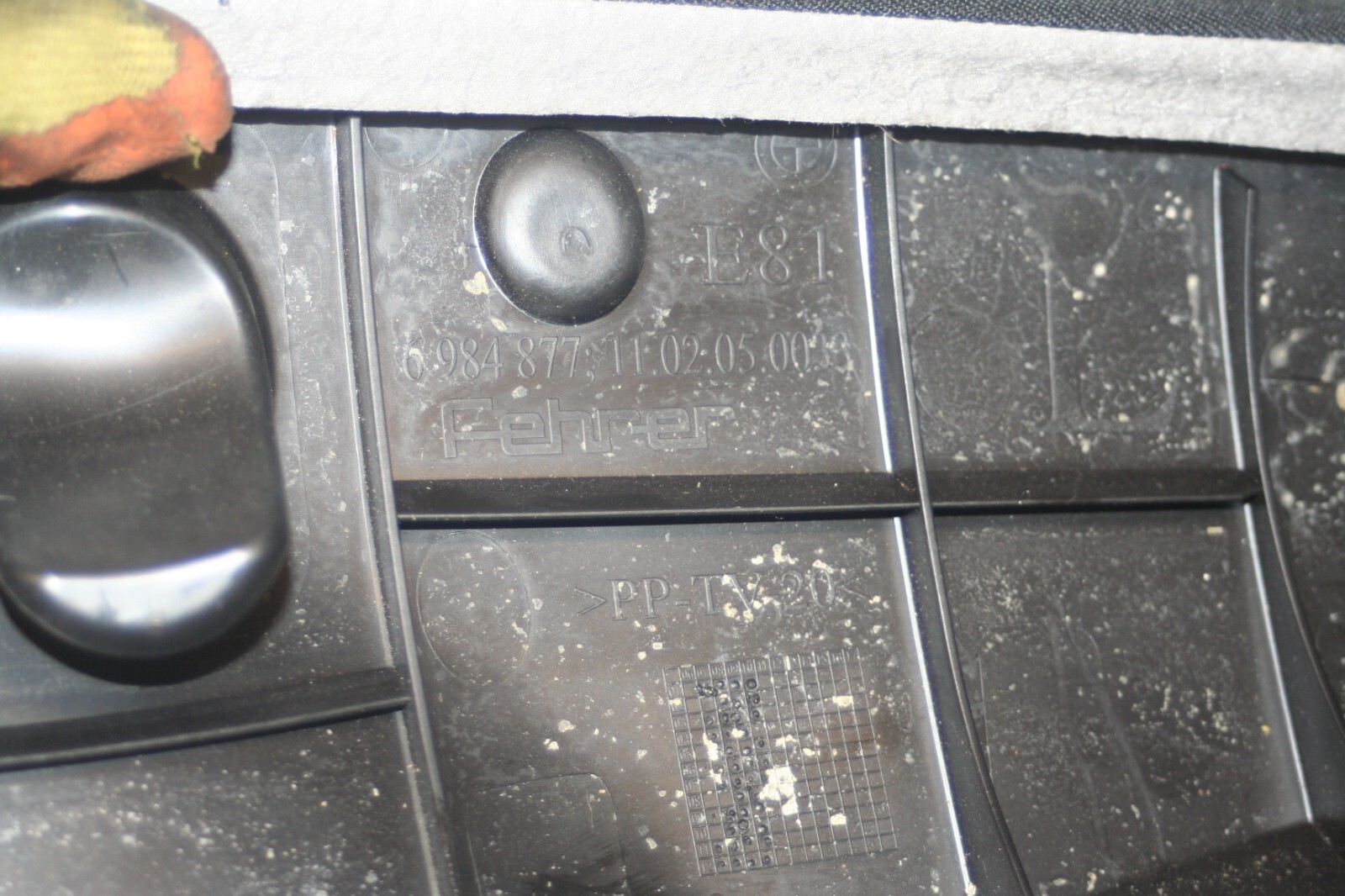 (95) 2010 BMW 1 SERIES E82. PASSSENGER SIDE REAR SEAT BOLSTER 6984877 - Image 4