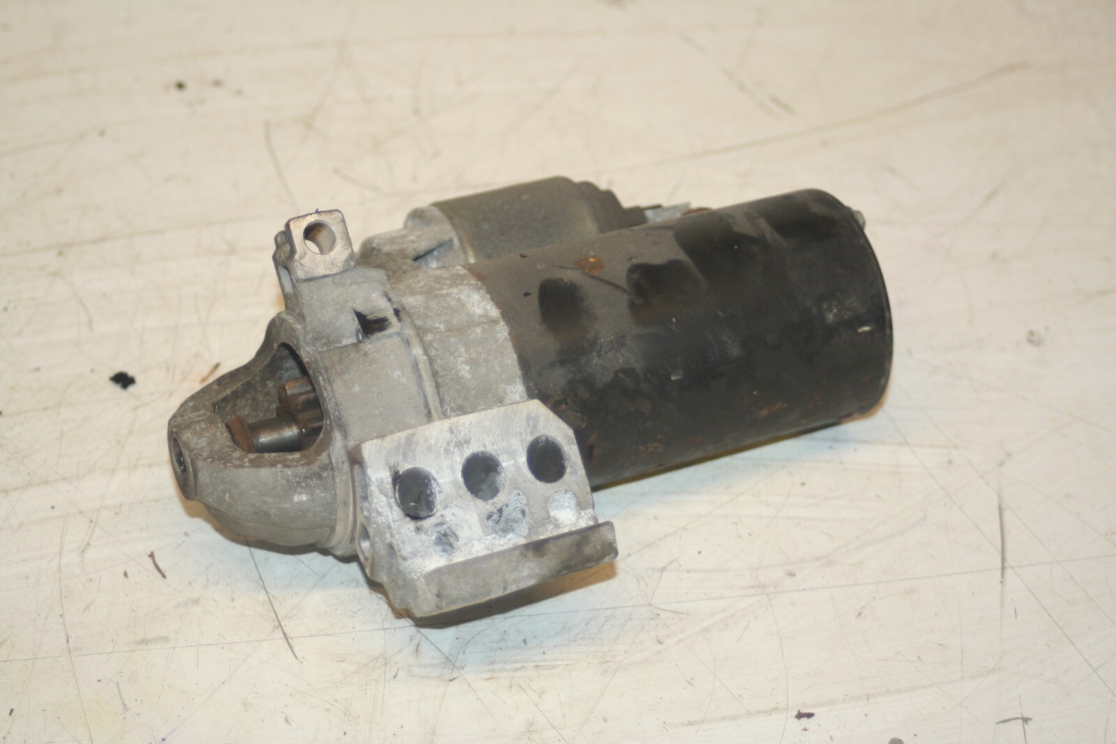 (95) 2010 BMW 1 SERIES E82. STARTER MOTOR