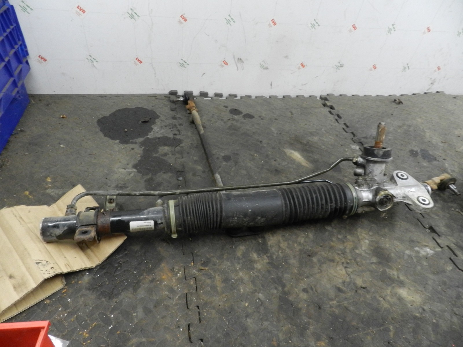 182. 2004 LANDROVER FREELANDER 1 L314. POWER STEERING RACK