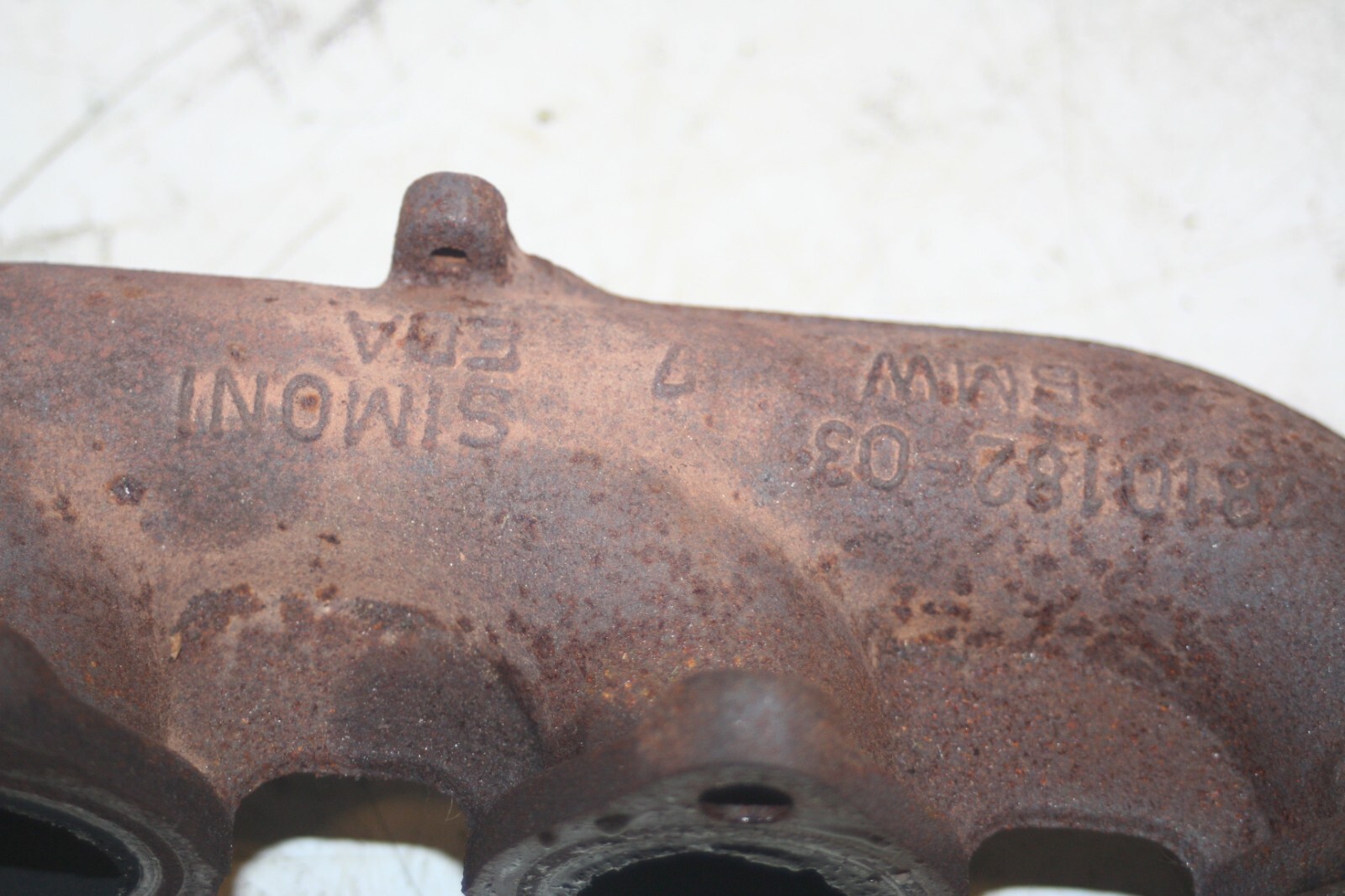 (95) 2010 BMW 1 SERIES E82. EXHAUST MANIFOLD 7810182 - Image 4