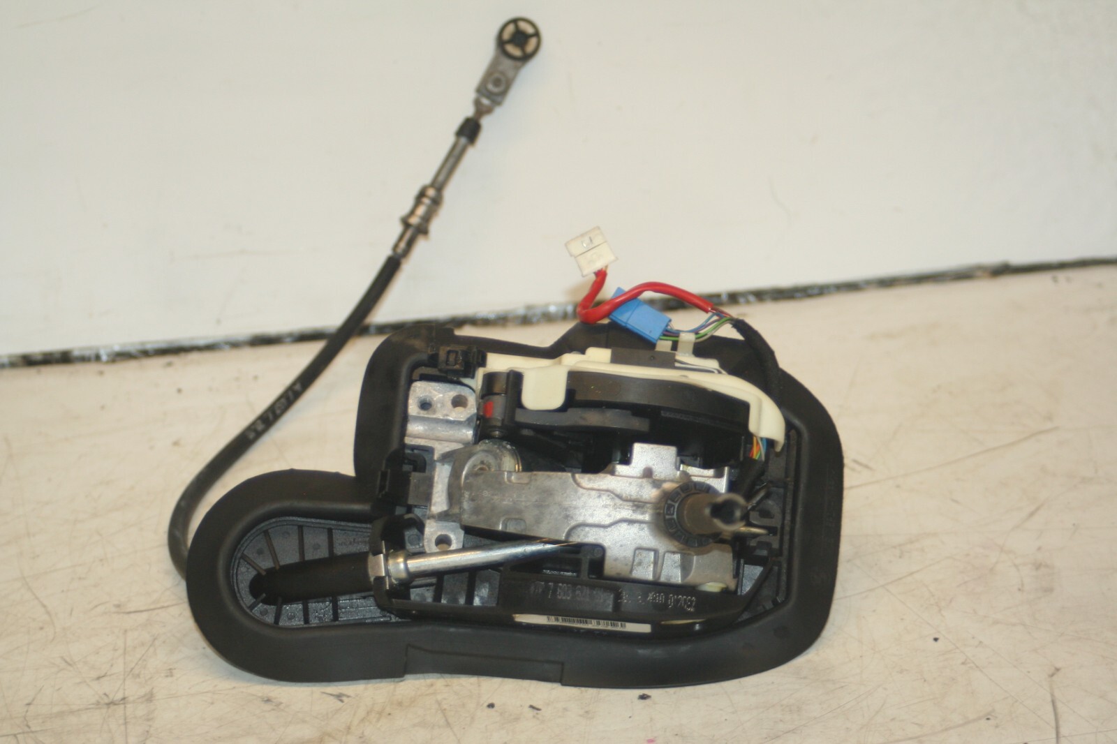 (95) 2010 BMW 1 SERIES E82. AUTOMATIC GEAR SELECTOR