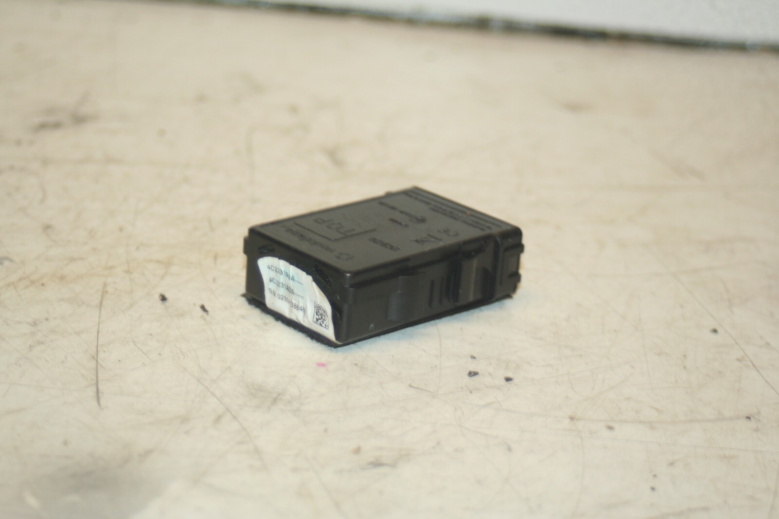 (95) 2010 BMW 1 SERIES E82. VODAFONE MODULE - Image 4