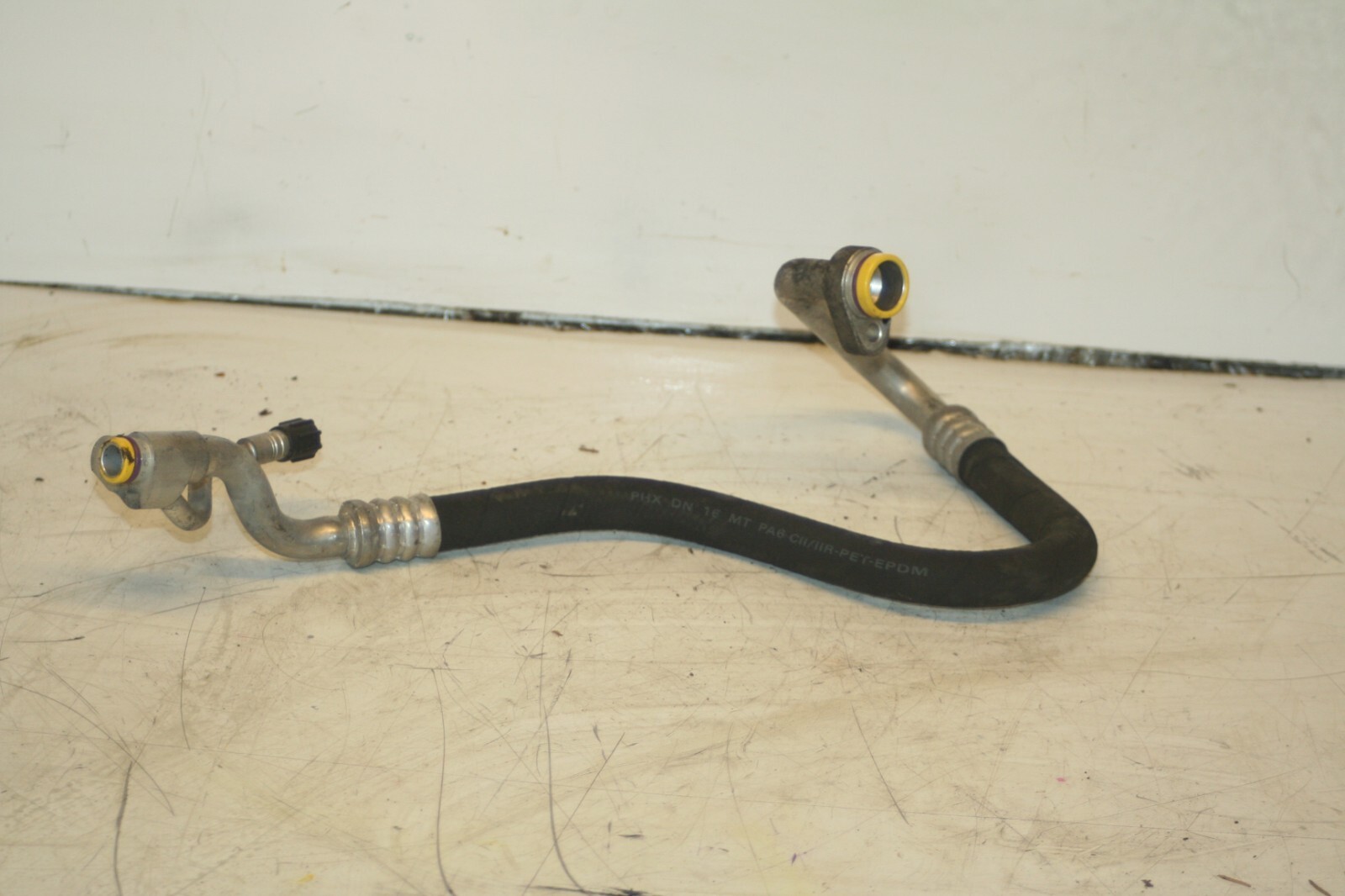 (95) 2010 BMW 1 SERIES E82. AIR CON CONDITIONING PIPE