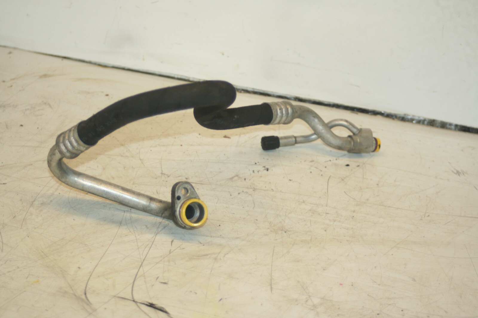 (95) 2010 BMW 1 SERIES E82. AIR CON CONDITIONING PIPE - Image 3