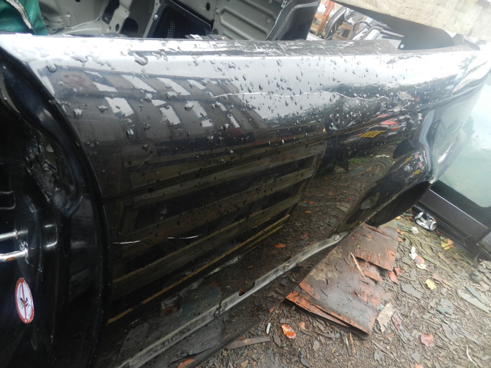 143. 2003 BMW 318Ci E46 CONVERTIBLE. REAR END CUT QUARTER PANELS, PAINT BAD - Image 4