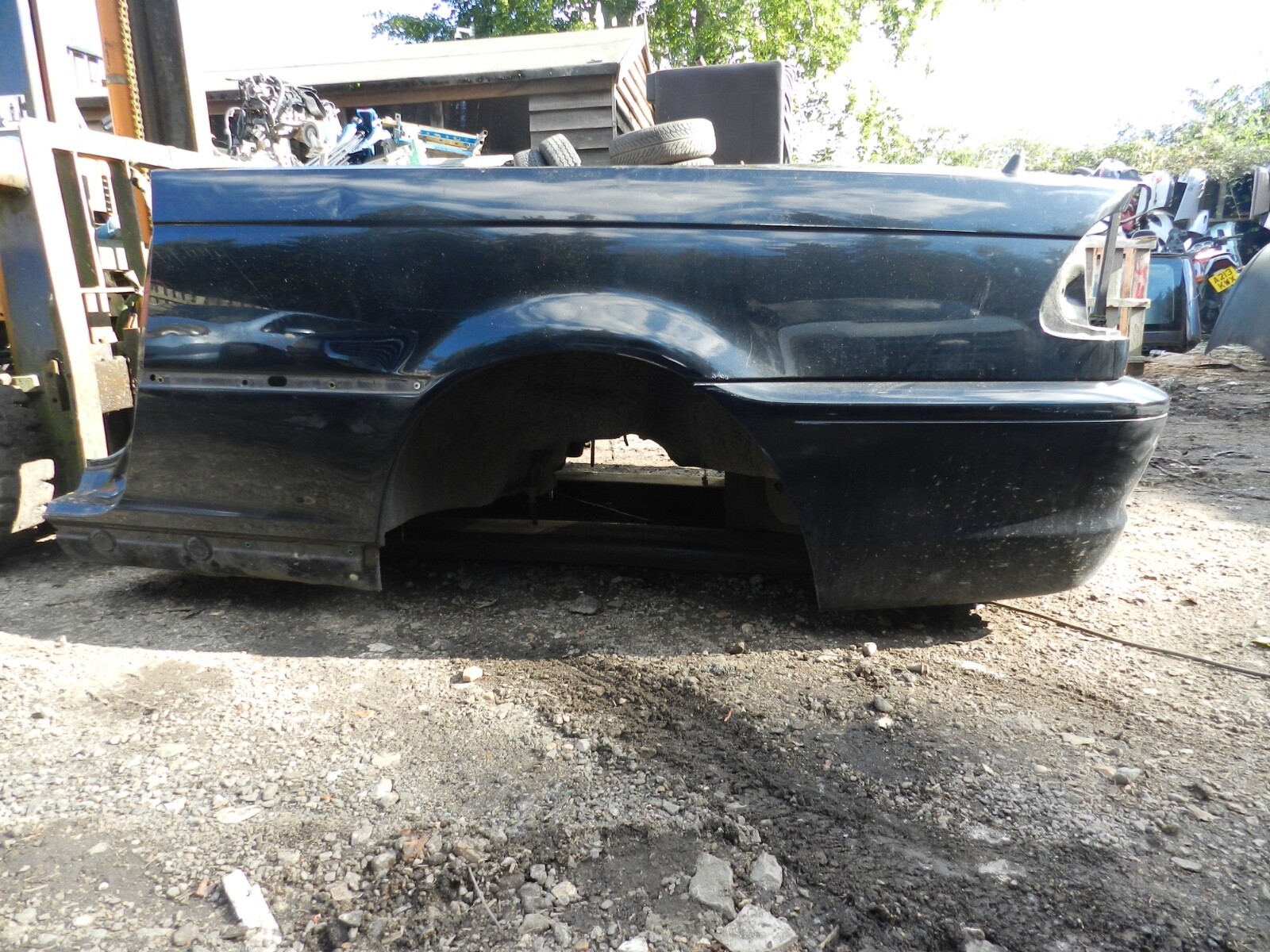 143. 2003 BMW 318Ci E46 CONVERTIBLE. REAR END CUT QUARTER PANELS, PAINT BAD - Image 11