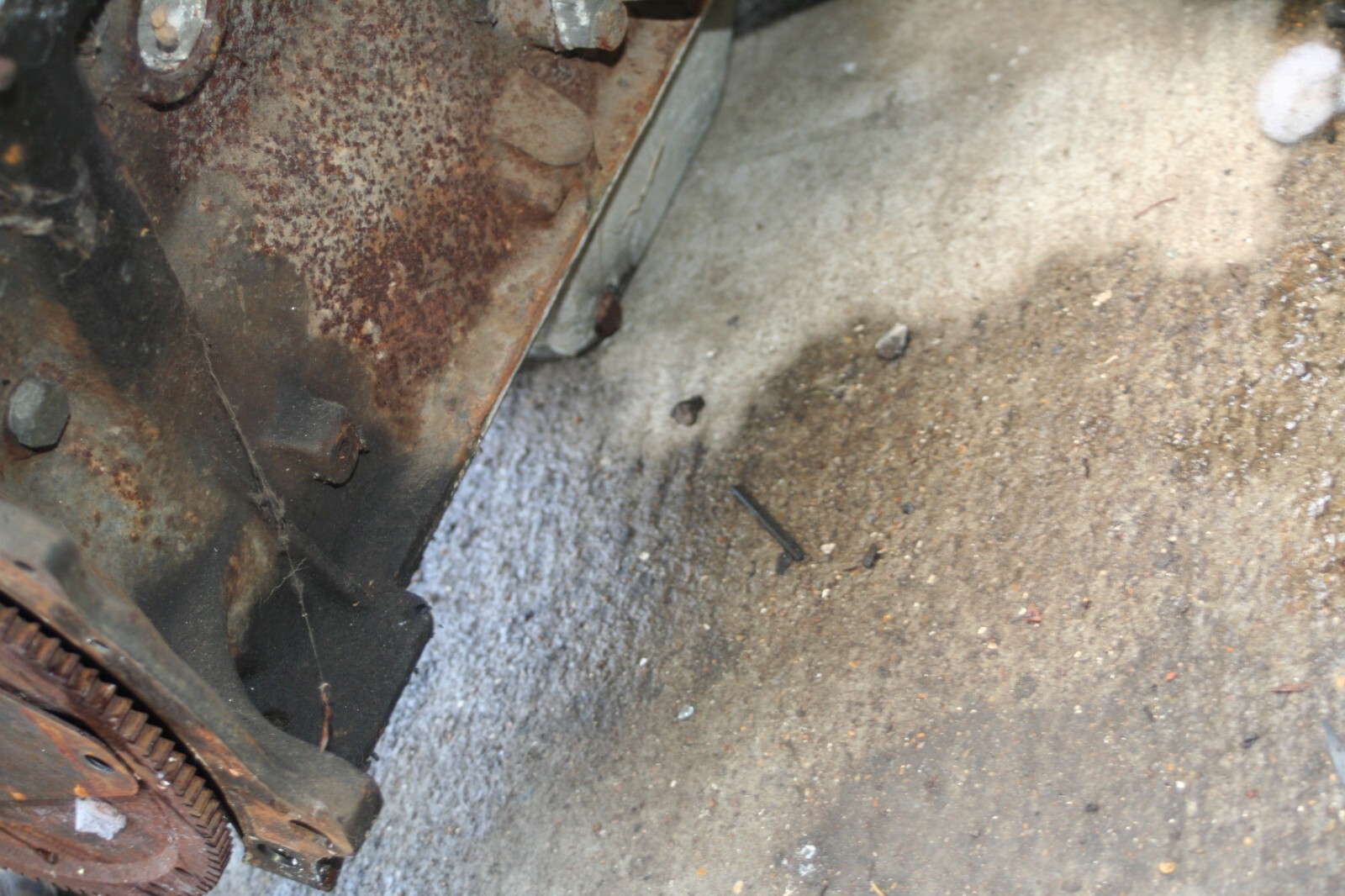 1988 BMW 525 E28. ENGINE BARE 2.8 M30 - Image 7