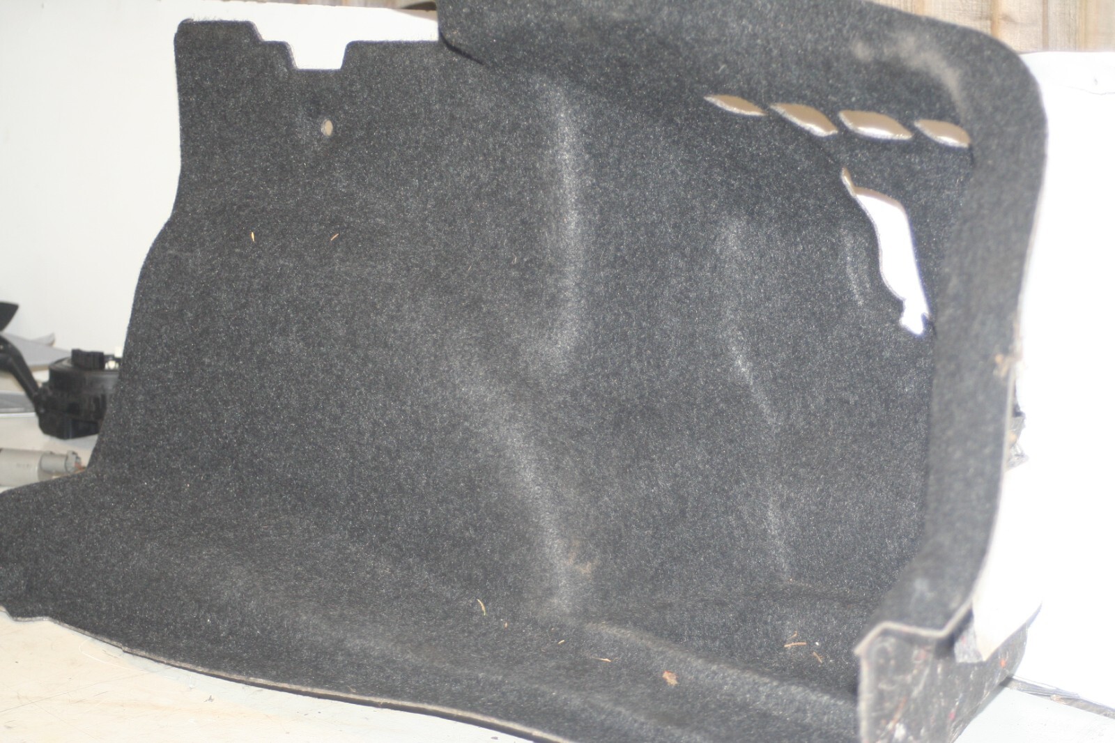 (95) 2010 BMW 1 SERIES E82. BOOT SIDE TRIM CARPET PANEL 2996198 - Image 2