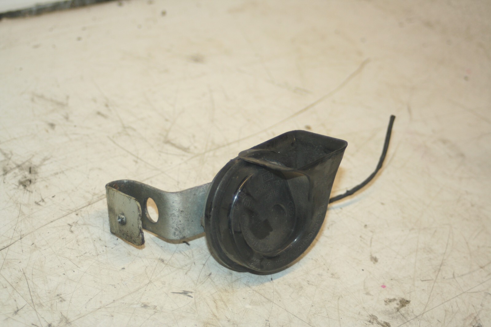 (95) 2010 BMW 1 SERIES E82. HORN - Image 2