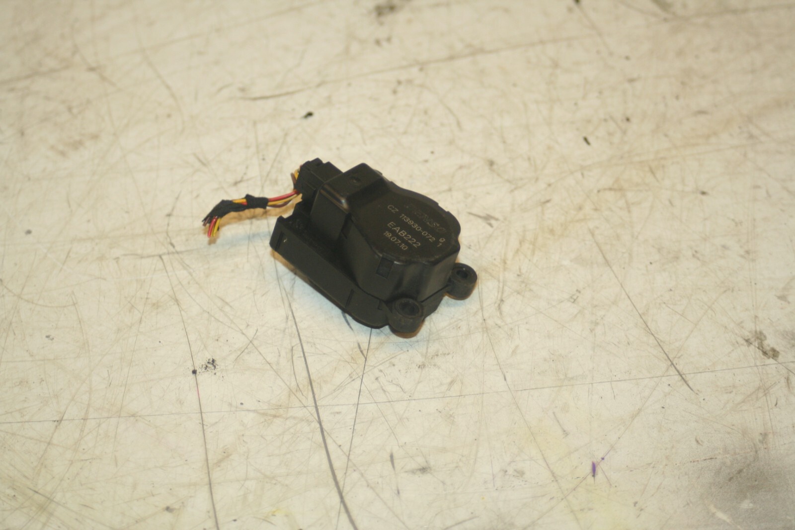 (95) 2010 BMW 1 SERIES E82. 113930 HEATER CONTROL FLAP MOTOR - Image 2