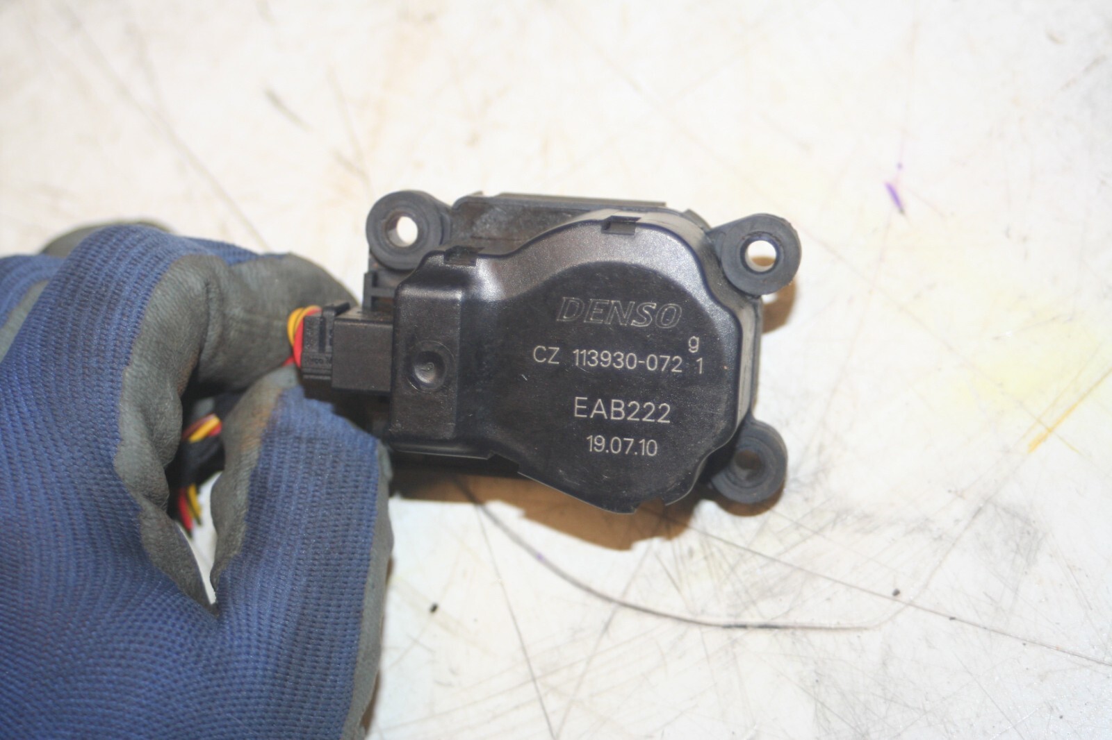 (95) 2010 BMW 1 SERIES E82. 113930 HEATER CONTROL FLAP MOTOR - Image 5
