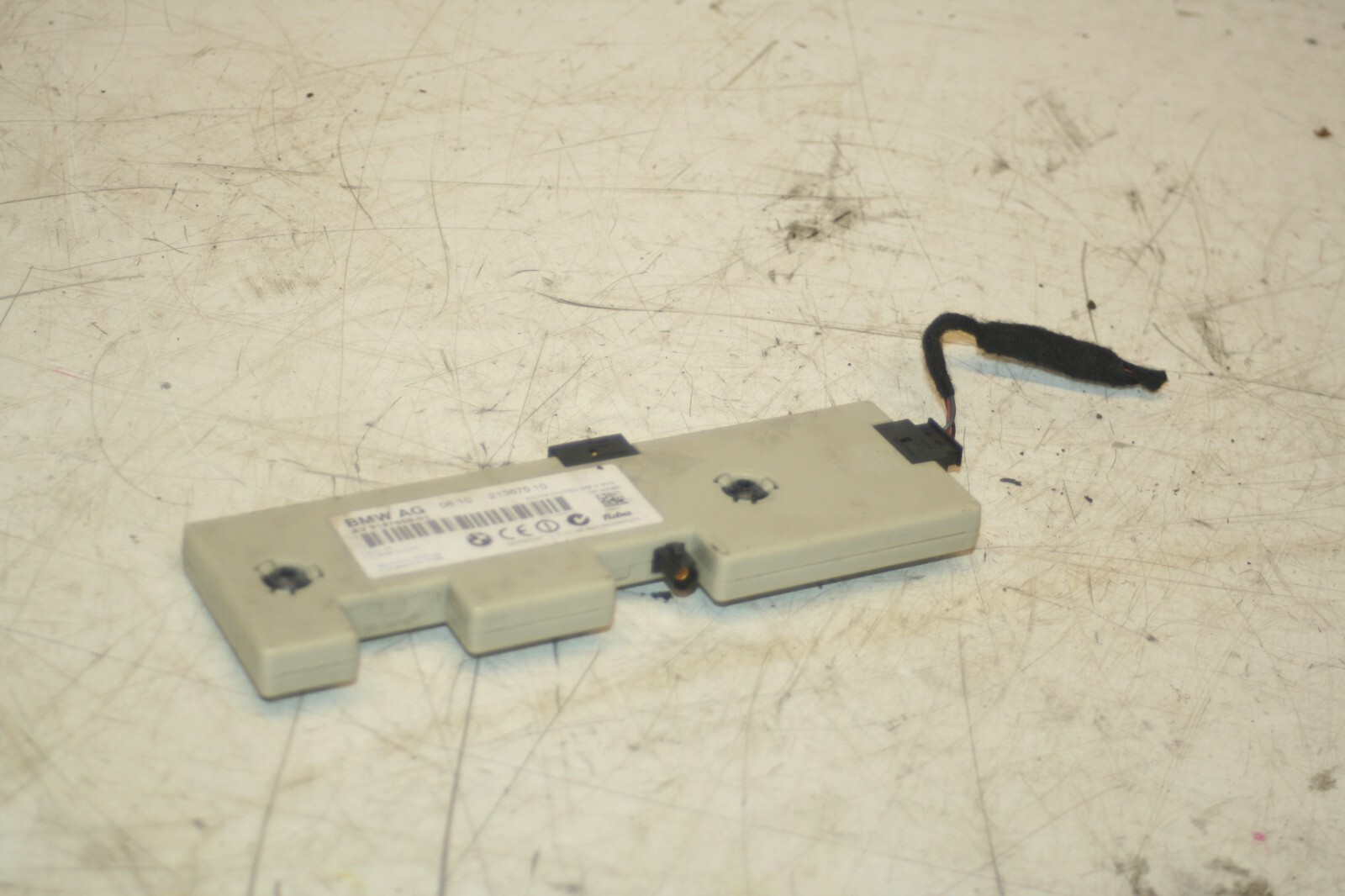 (95) 2010 BMW 1 SERIES E82. 9187658 AERIAL ANTENNA AMLPLIFIES SIGNAL MODULE - Image 3