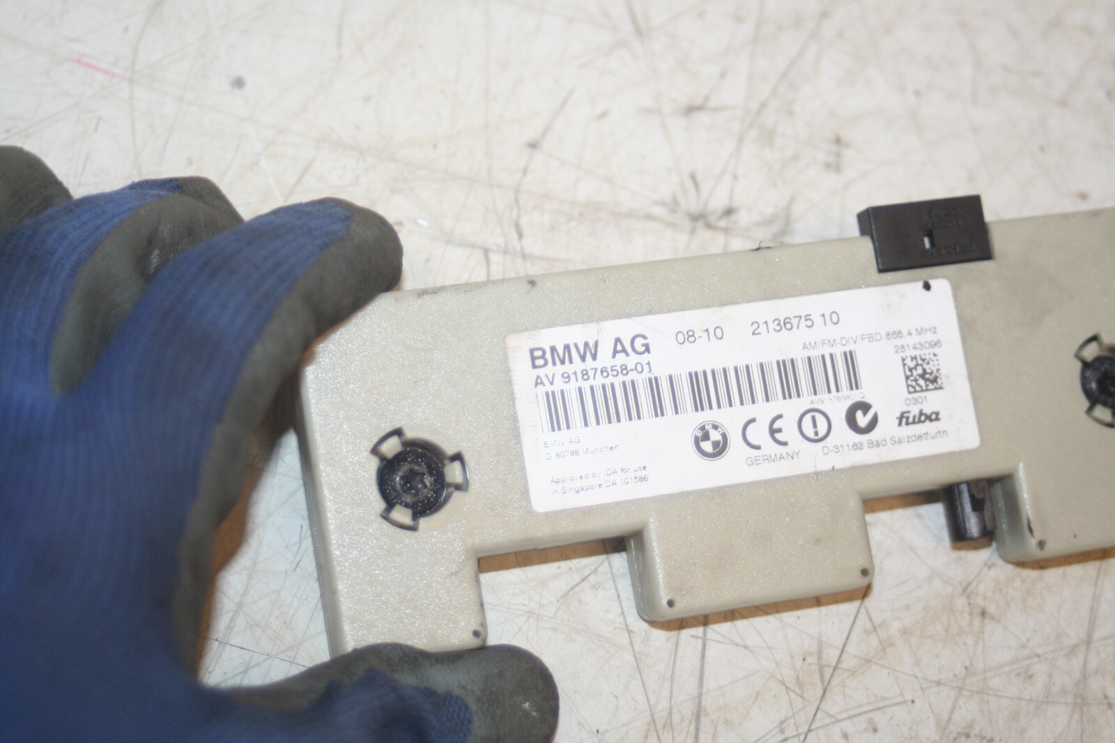 (95) 2010 BMW 1 SERIES E82. 9187658 AERIAL ANTENNA AMLPLIFIES SIGNAL MODULE - Image 4