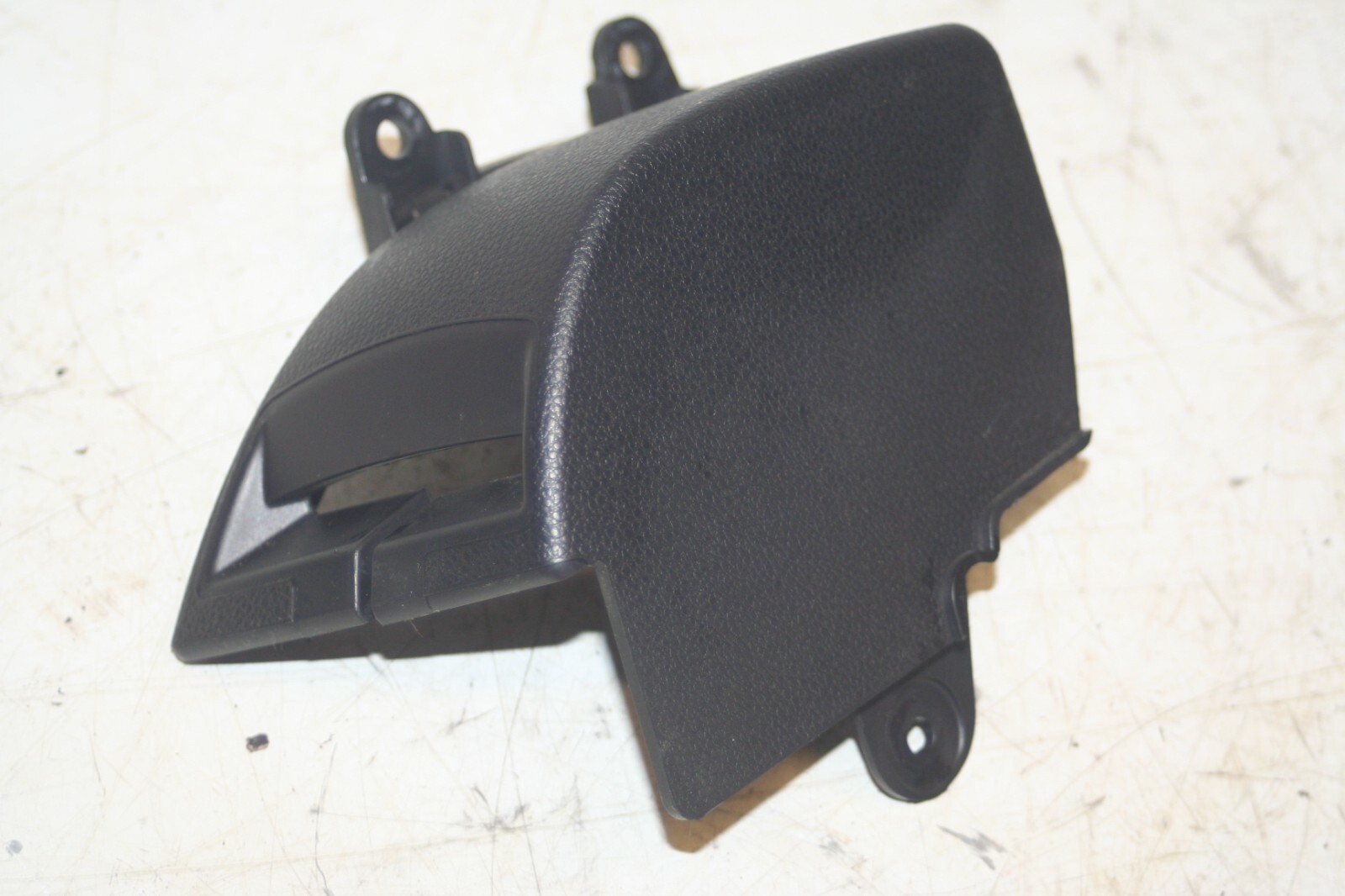 (95) 2010 BMW 1 SERIES E82. DRIVER SIDE REAR SEAT BELT COVER TRIM - Image 2
