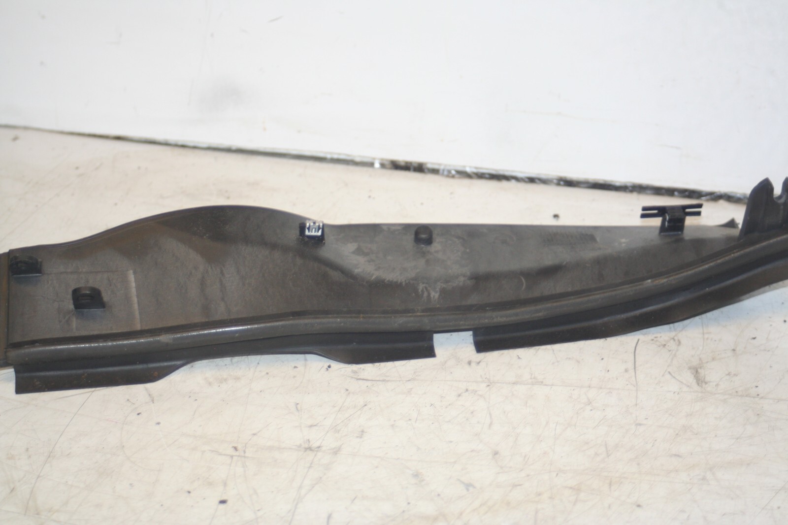 (95) 2010 BMW 1 SERIES E82. 9175860 HEATER SCUTTLE PANEL COVER TRIM - Image 7