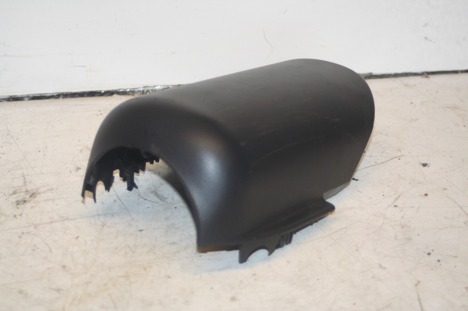 (95) 2010 BMW 1 SERIES E82. STEERING COWLING LOWER - Image 3