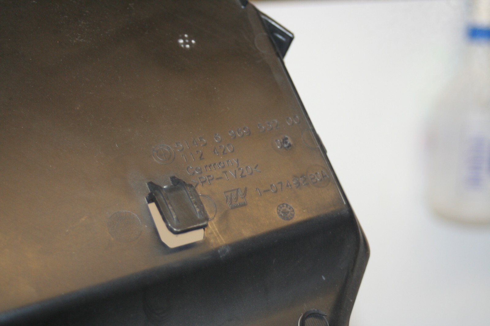 (95) 2010 BMW 1 SERIES E82. DASH BOARD LOWER TRIM 6969532 - Image 4