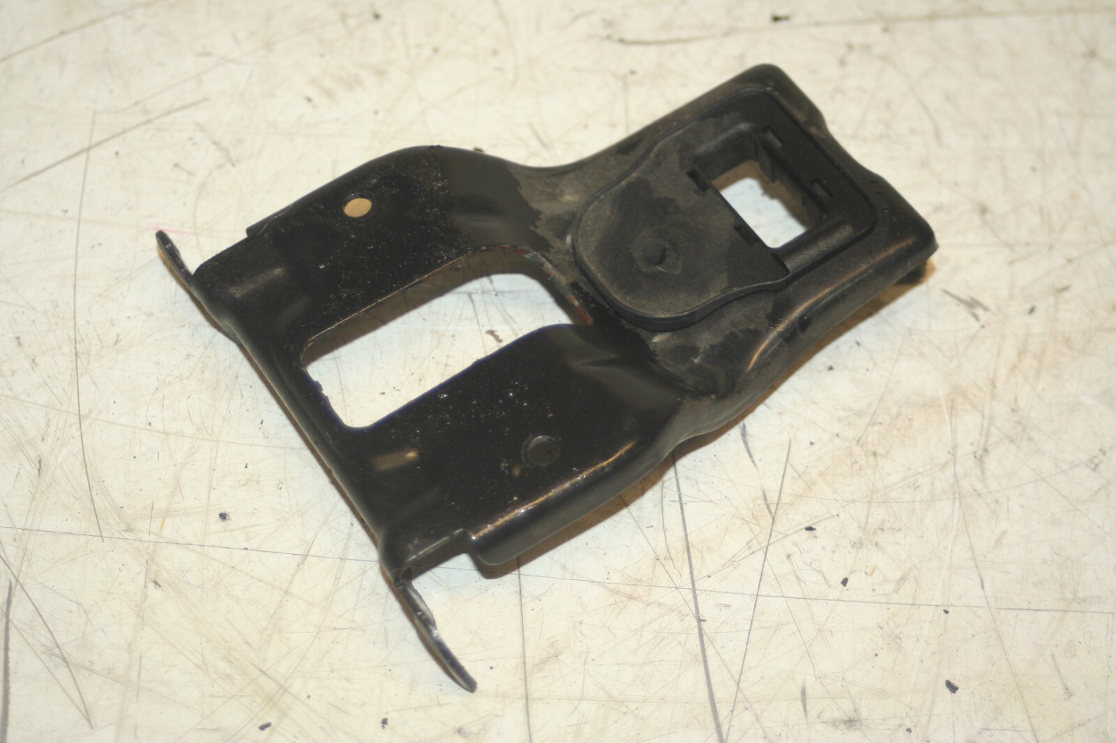 (95) 2010 BMW 1 SERIES E82. SLAM PANEL PLATE