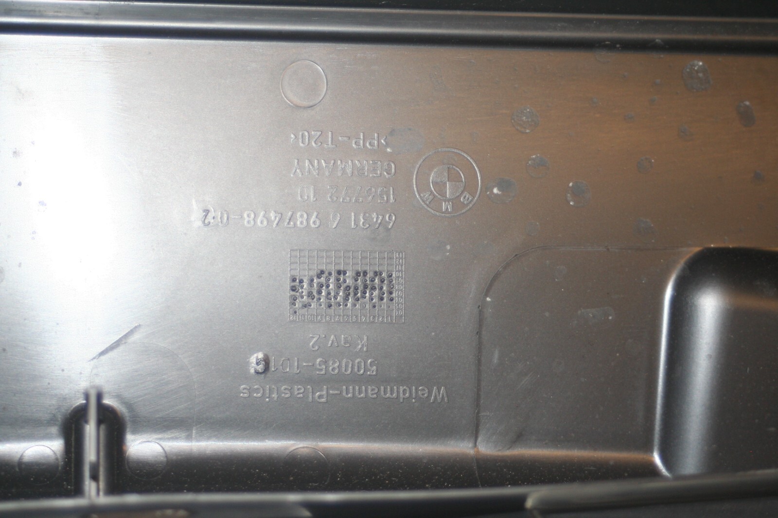 (95) 2010 BMW 1 SERIES E82. POLLEN FILTER HOUSING TRIM 987498 - Image 5