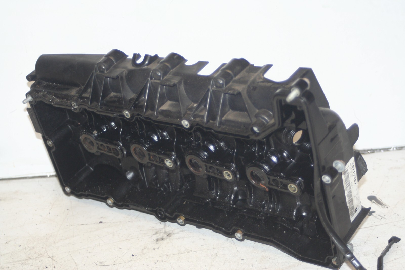 (95) 2010 BMW 1 SERIES E82. ENGINE ROCKER COVER VALVE CAM COVER - Image 4