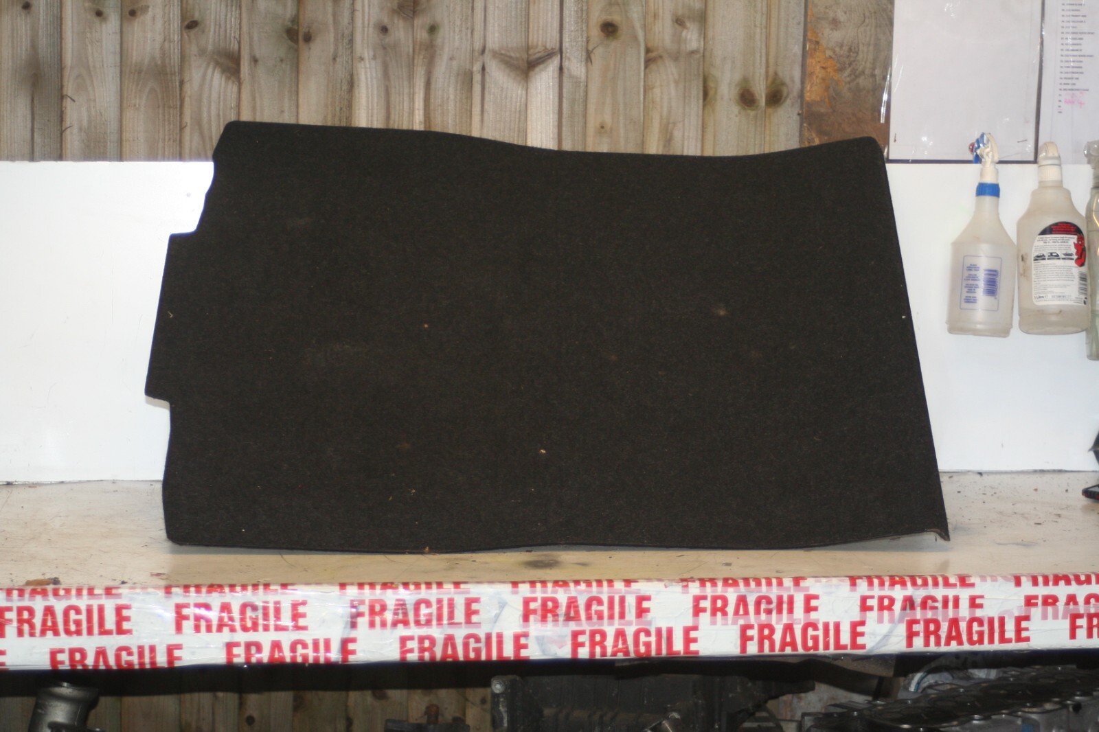 (95) 2010 BMW 1 SERIES E82. BOOT CARPET