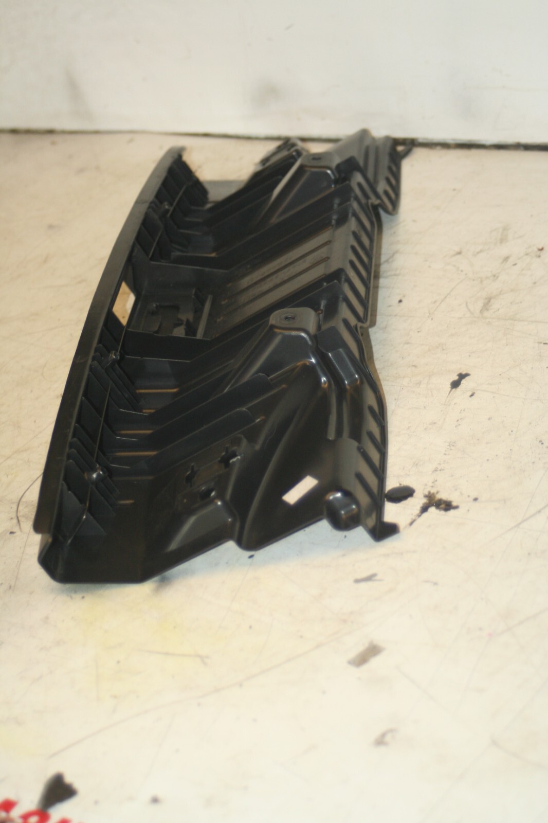 (95) 2010 BMW 1 SERIES E82. BOOT LOWER TRIM 6960416 - Image 4