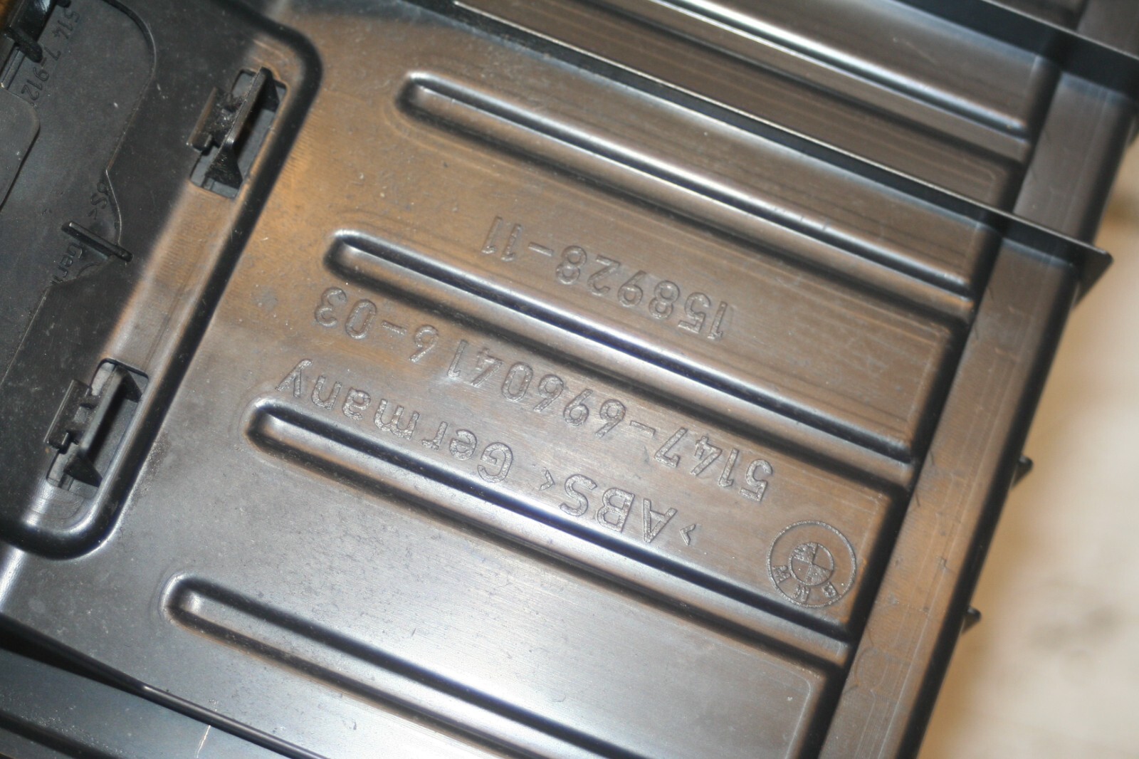 (95) 2010 BMW 1 SERIES E82. BOOT LOWER TRIM 6960416 - Image 5
