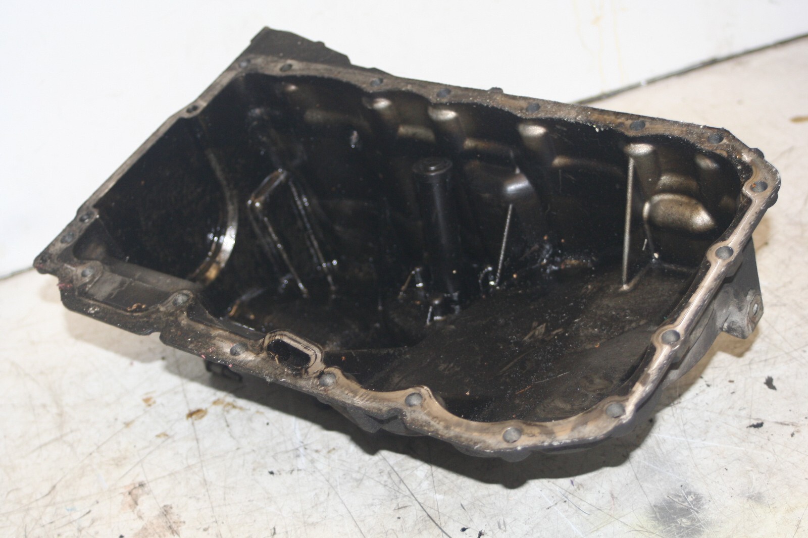(95B) 2010 BMW 1 SERIES E82. SUMP PAN 7797969 - Image 6