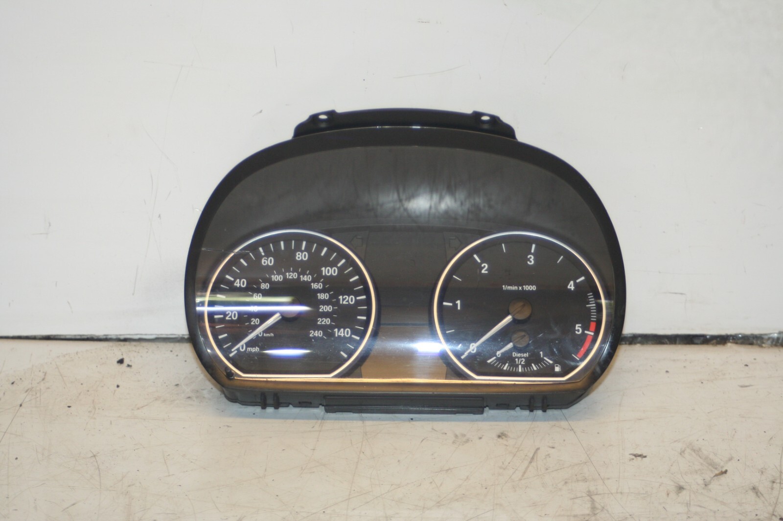 (95) 2010 BMW 1 SERIES E82. SPEEDOMETER SPEEDO INSTRUMENT CLUSTER CLOCKS