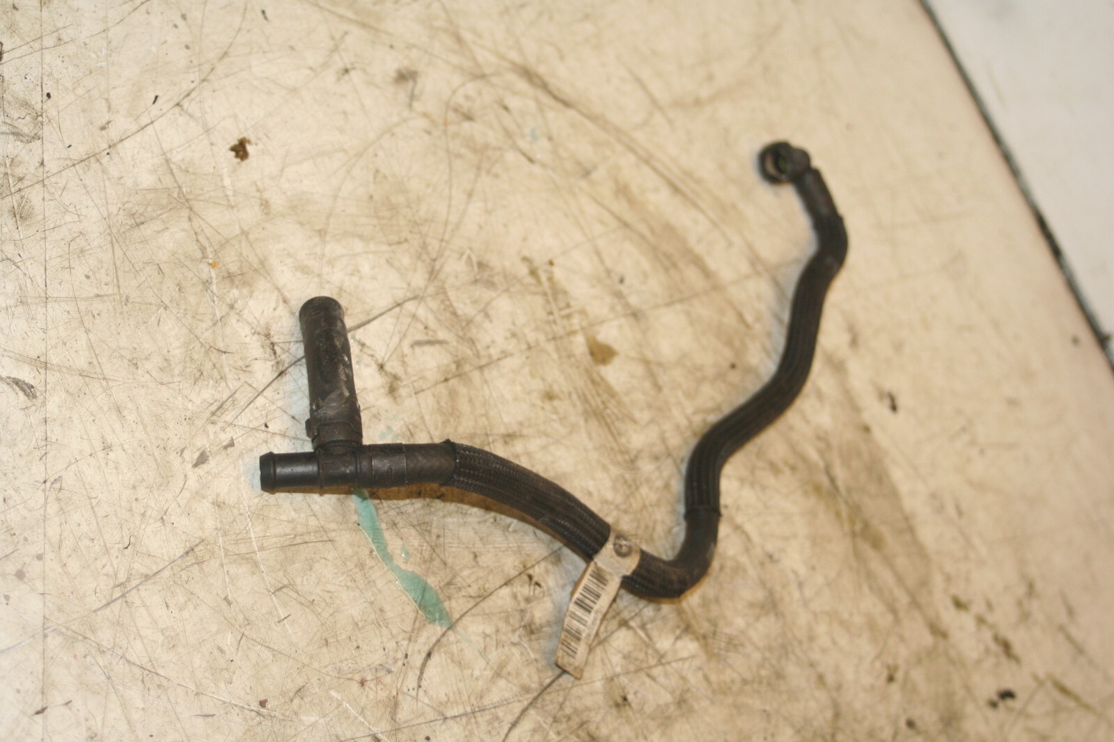 (95B) 2010 BMW 1 SERIES E82. FUEL PIPE