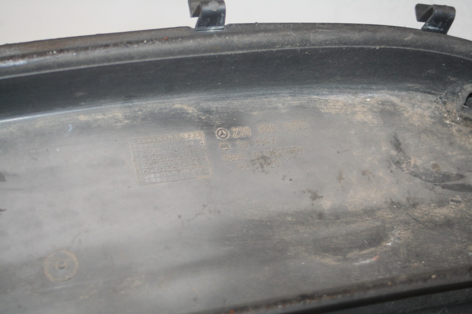2005 MERCEDES S CLASS W220. SCUTTLE PANEL TRIM - Image 4