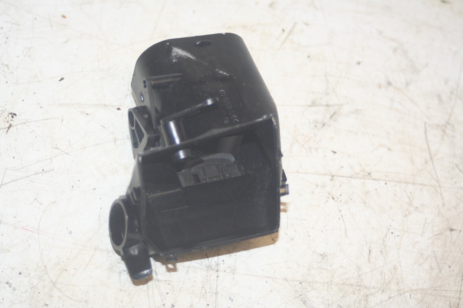 2005 MERCEDES S CLASS W220. AIR VENT DUCT 2208300254 - Image 3