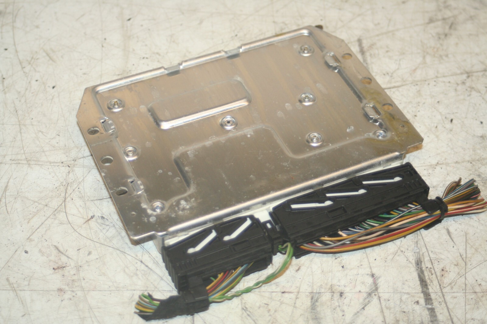 2005 MERCEDES S CLASS W220. 2205453832 ECU SUSPENSION CONTROL MODULE
