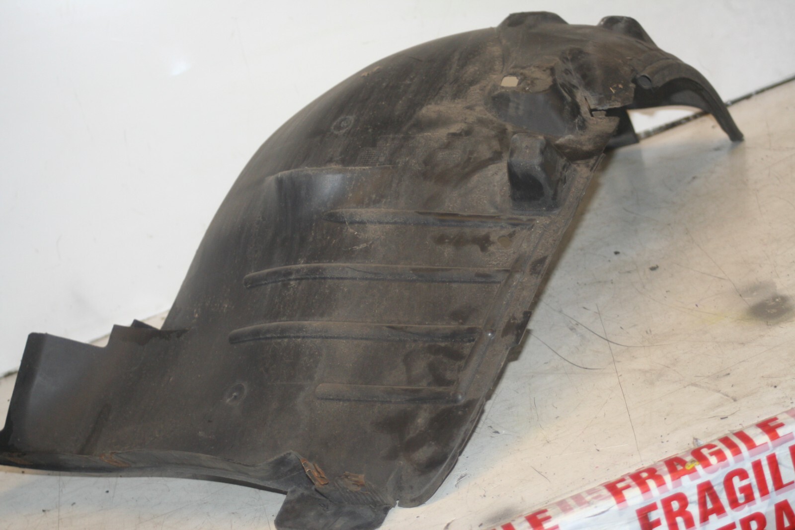 2005 MERCEDES S CLASS W220. 2206980530 WHEEL ARCH LINER