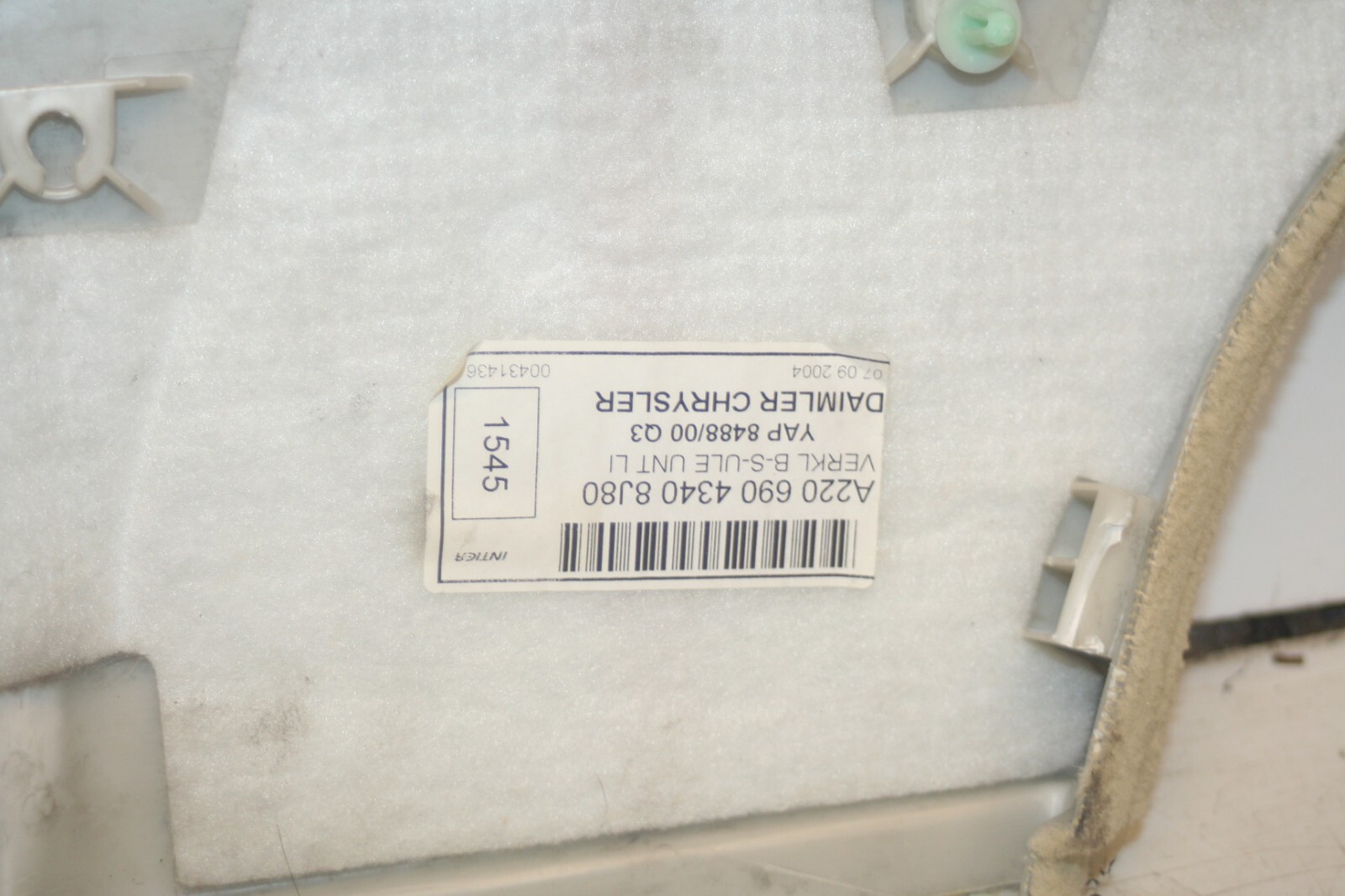 2005 MERCEDES S CLASS W220. PASSENGER LOWER B PILLAR TRIM - Image 4