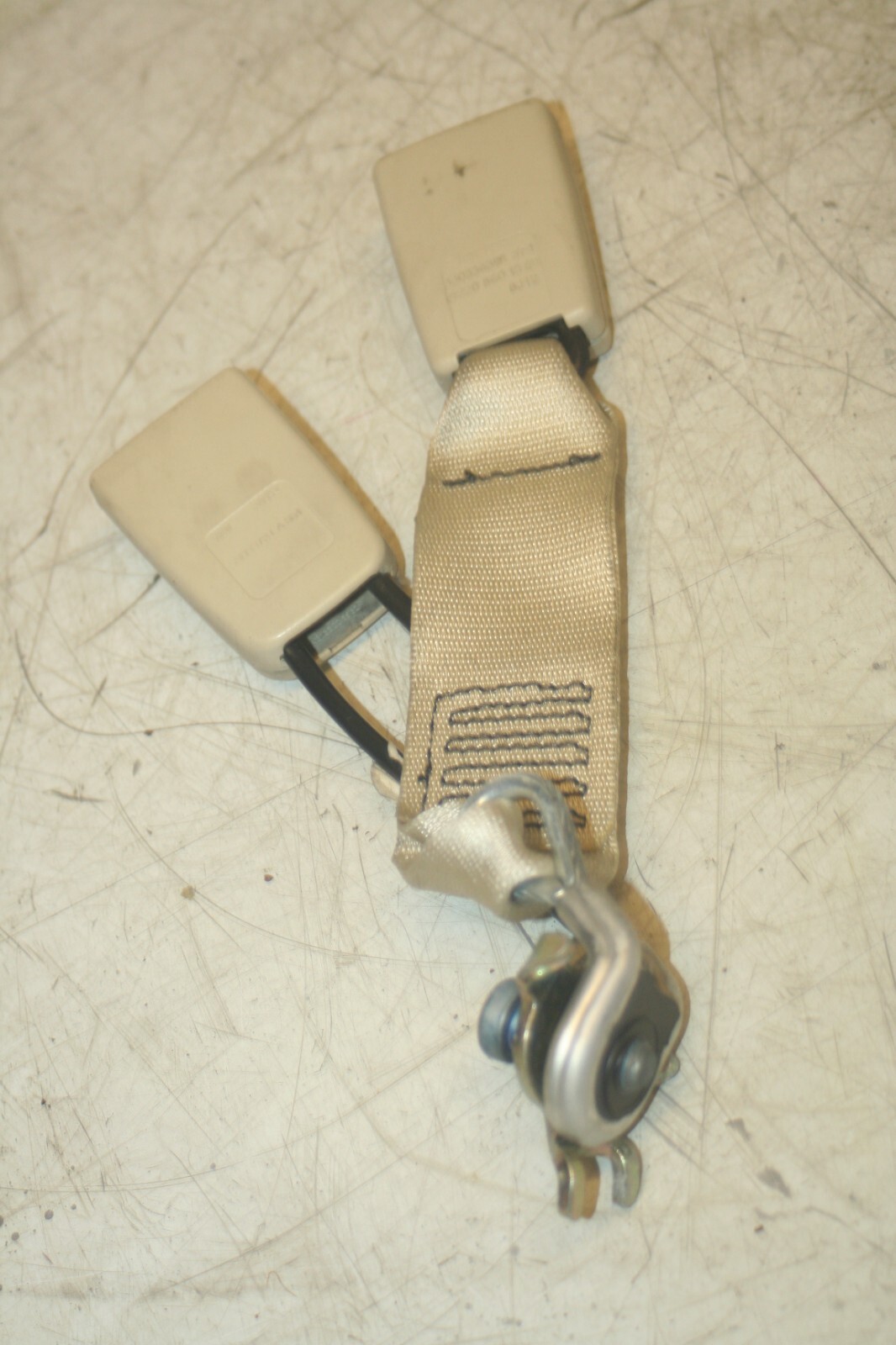 2005 MERCEDES S CLASS W220. REAR SEAT BELT BUCKLES CLIPS - Image 2
