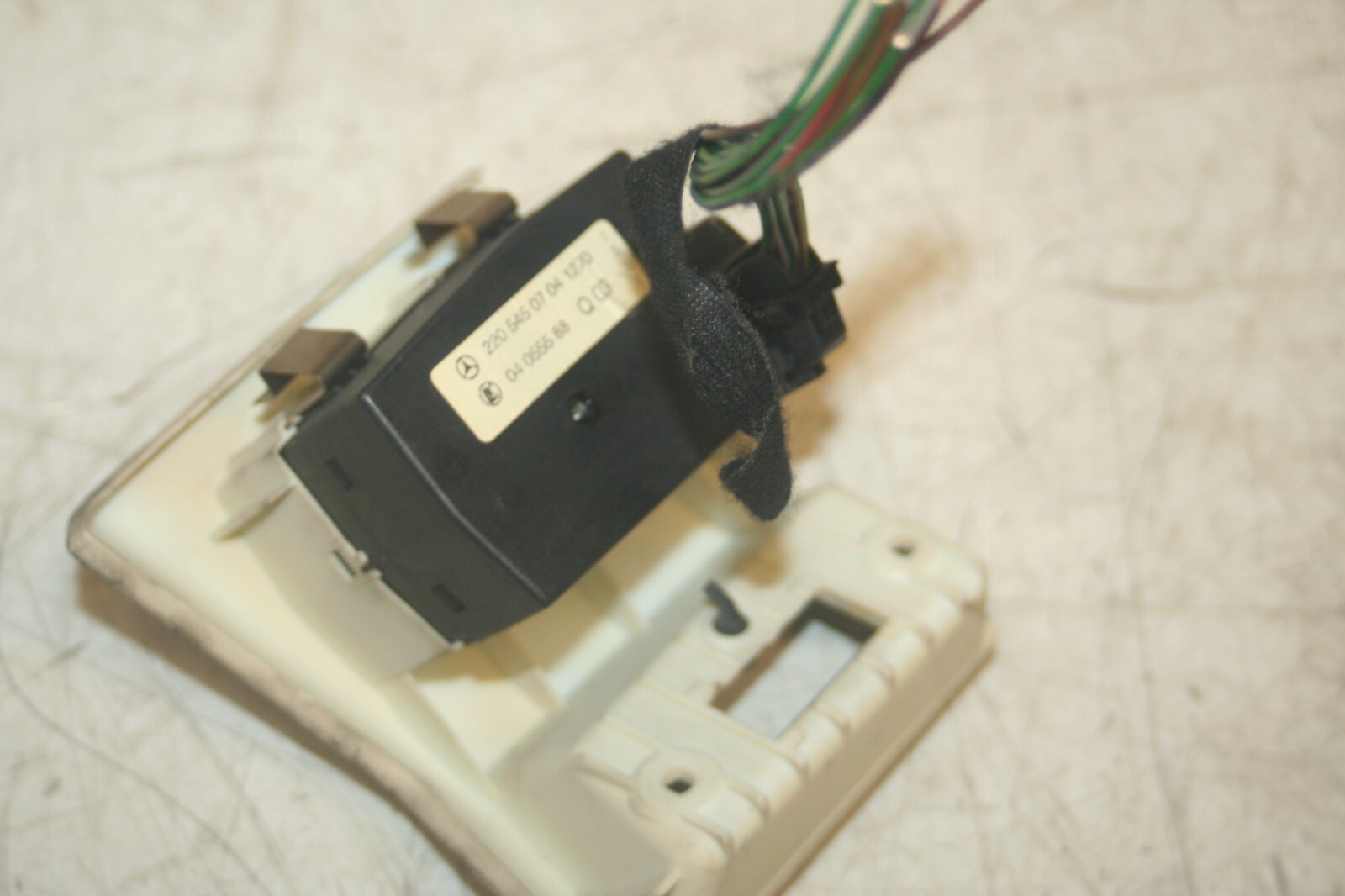 2005 MERCEDES S CLASS W220. HEAD LIGHT SWITCH - Image 3