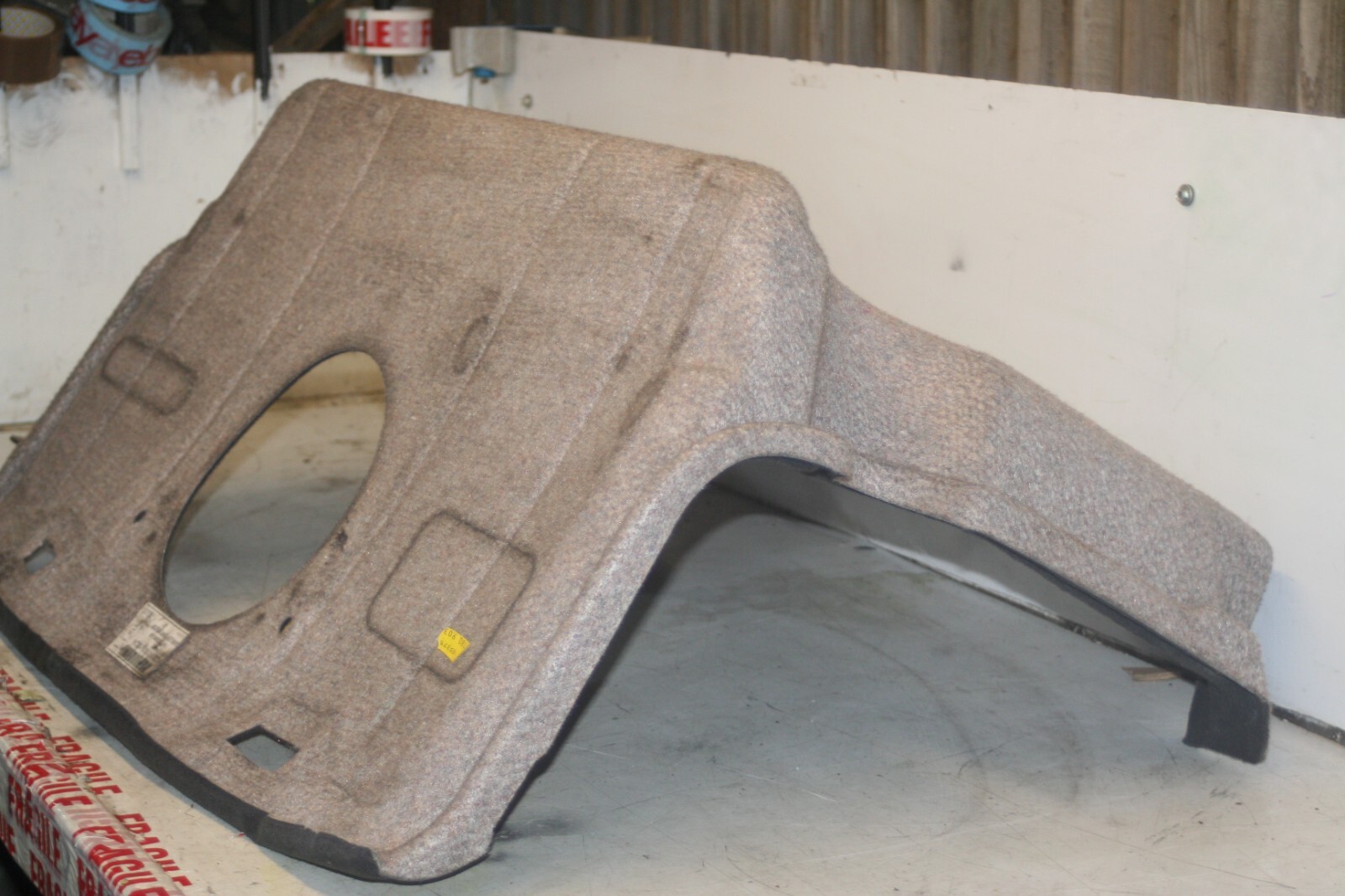 2005 MERCEDES S CLASS W220. REAR BOOT CAR PET AREA TRUNK LINER - Image 3