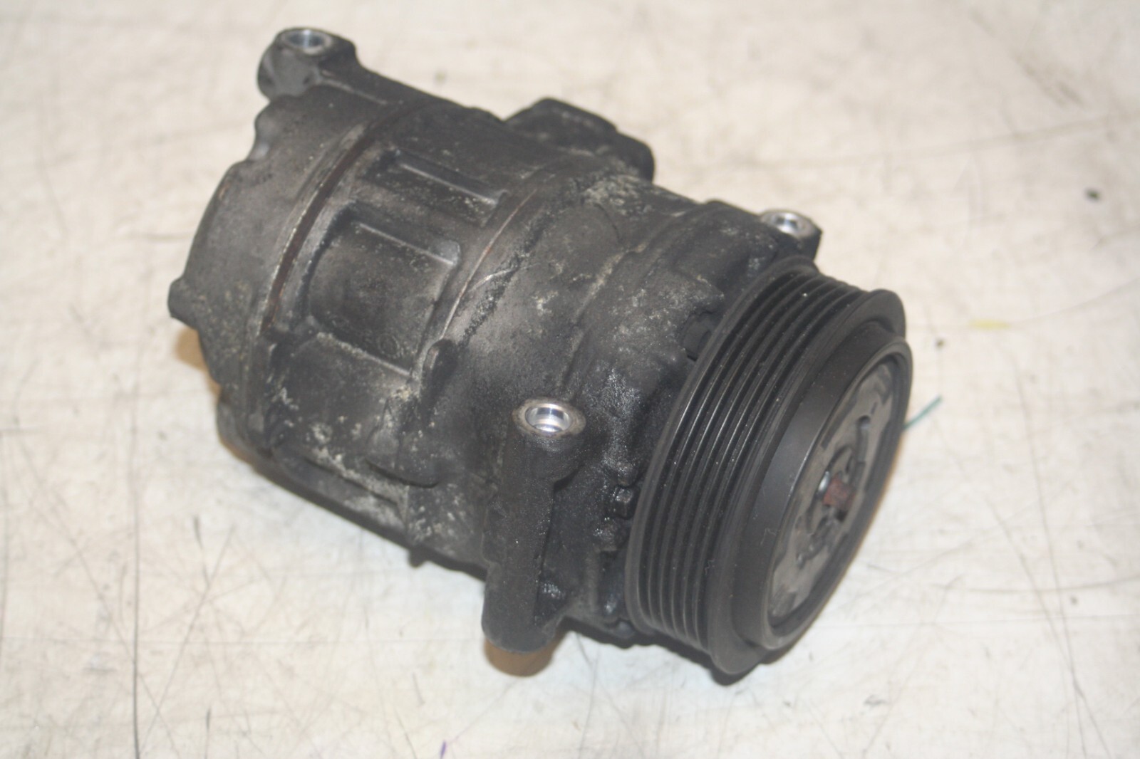 2005 MERCEDES S CLASS W220. AIR CON PUMP
