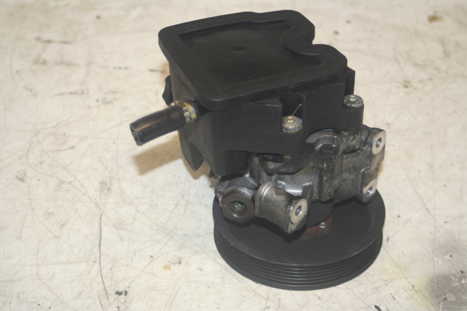 2005 MERCEDES S CLASS W220. POWER STEERING PUMP - Image 3