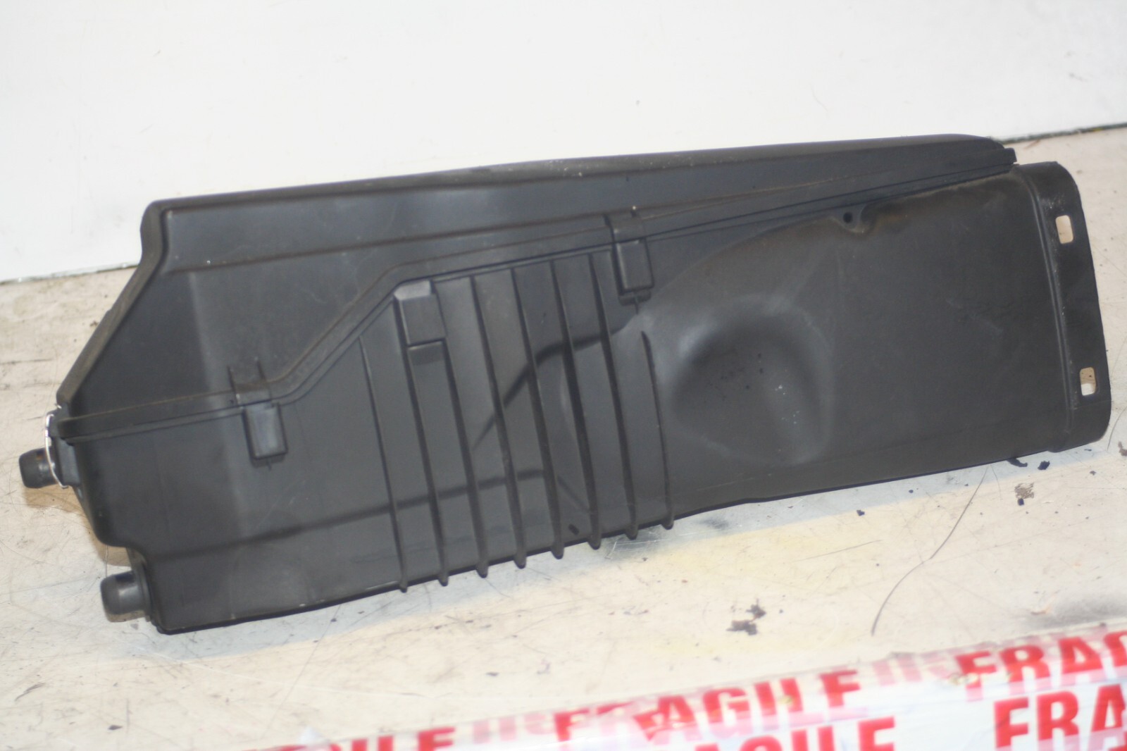 2005 MERCEDES S CLASS W220. INTAKE AIR FILTER HOUSING BOX 3.2 - Image 4