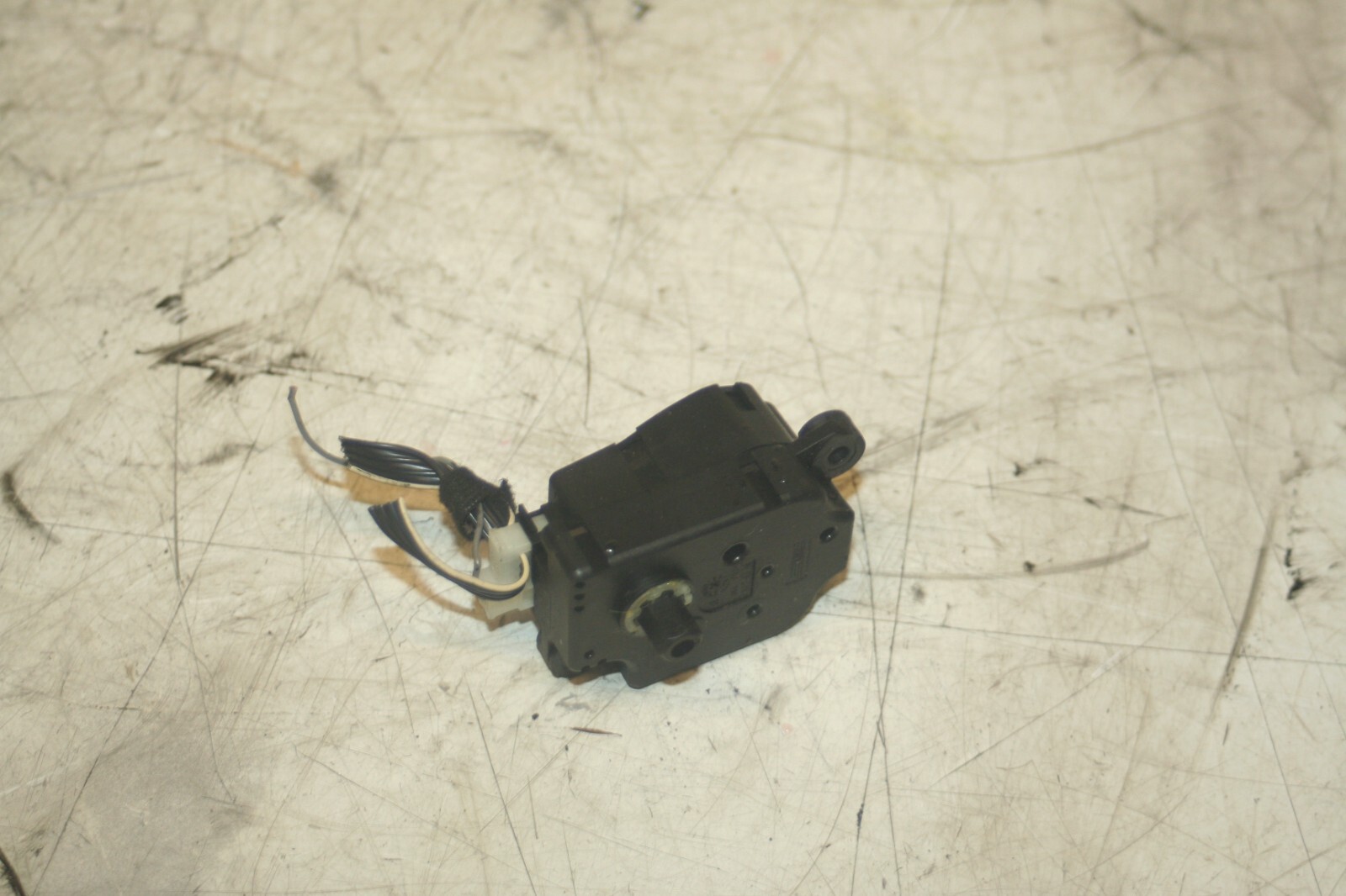 2005 MERCEDES S CLASS W220. HEATER FLAP ACTUATOR CONTROL MOTOR - Image 5