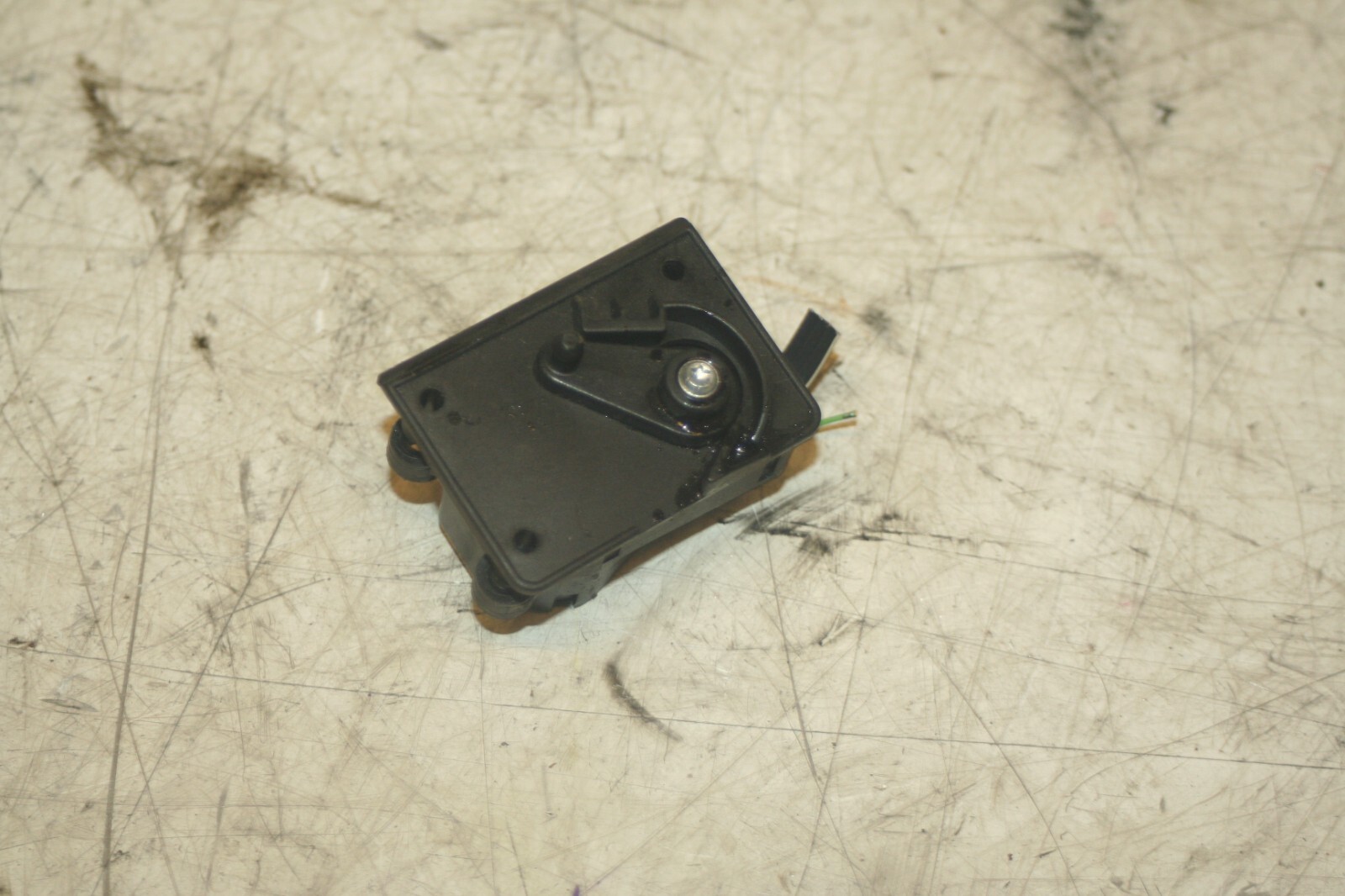 2005 MERCEDES S CLASS W220. HEATER FLAP ACTUATOR CONTROL MOTOR - Image 2