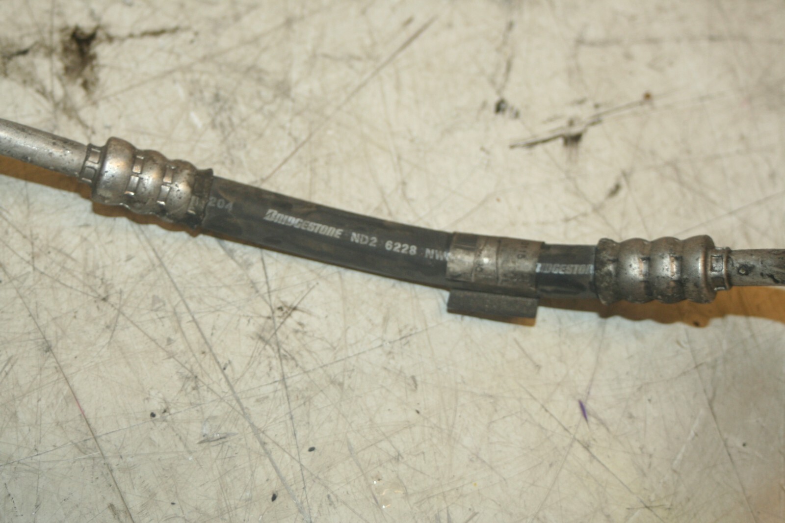 2005 MERCEDES S CLASS W220. AIR CON PIPE HOSE + SENSOR - Image 3
