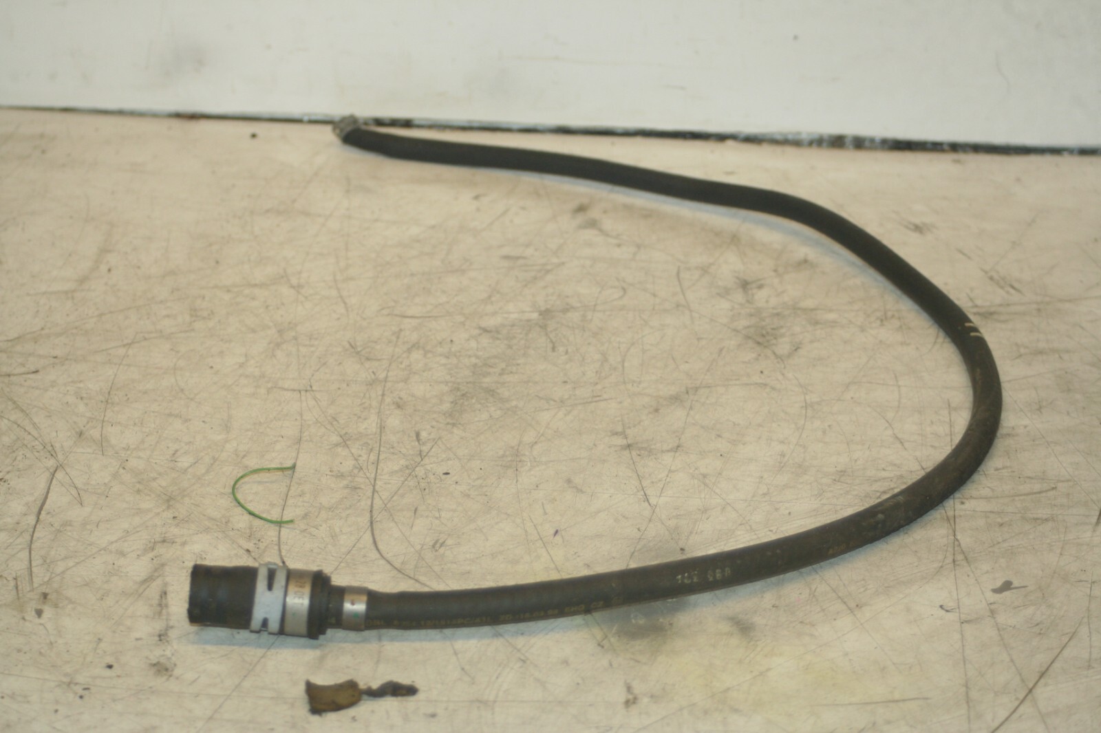 2005 MERCEDES S CLASS W220. PIPE - Image 2