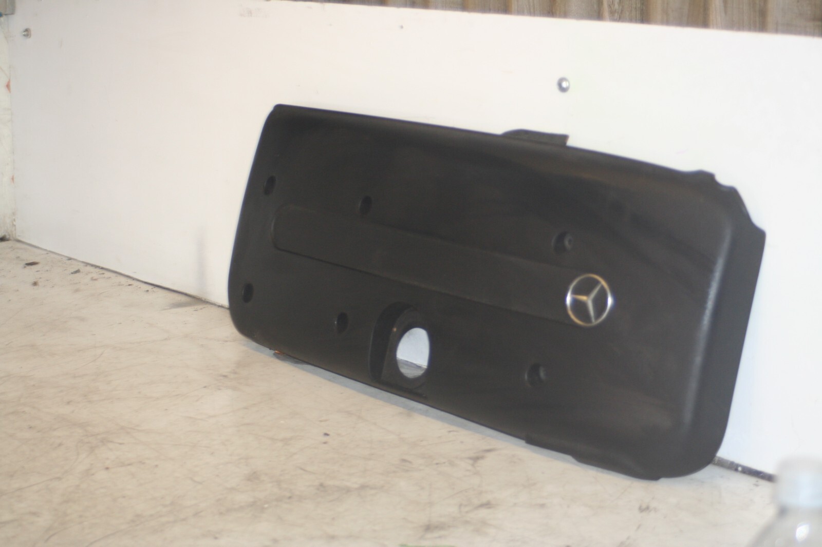 2005 MERCEDES S CLASS W220. ENGINE COVER - Image 2