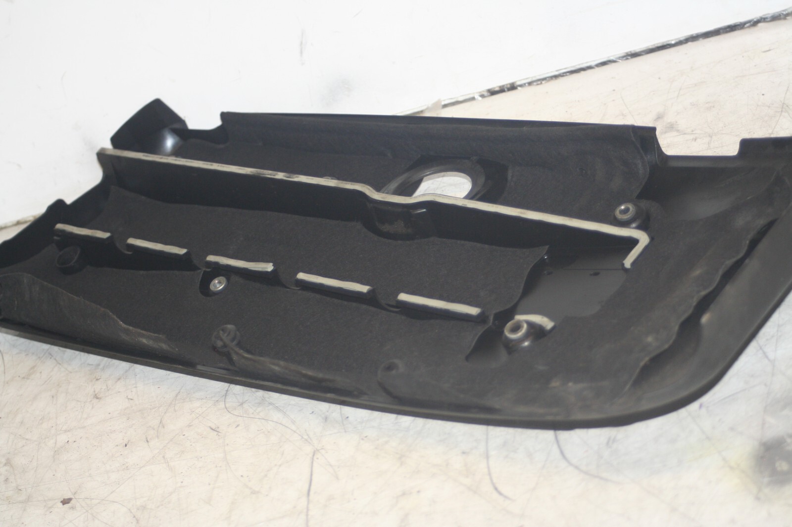 2005 MERCEDES S CLASS W220. ENGINE COVER - Image 3