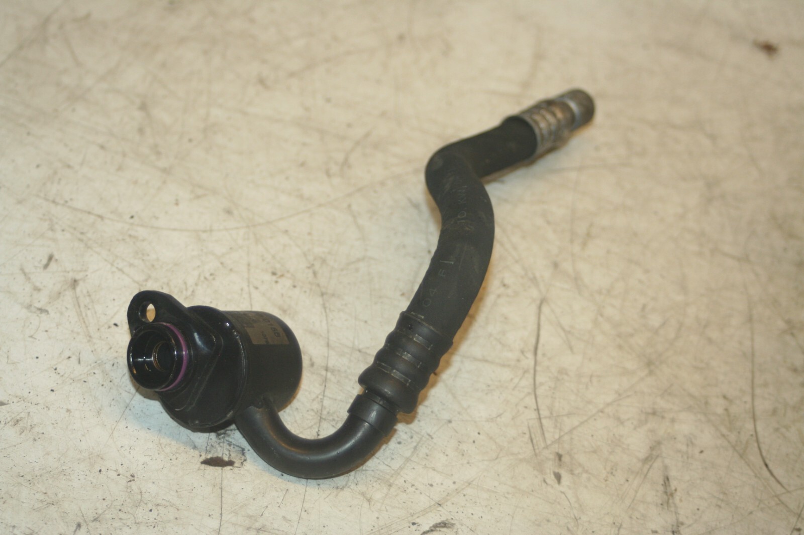 2005 MERCEDES S CLASS W220. AIR CON PIPE A6132300156 - Image 2