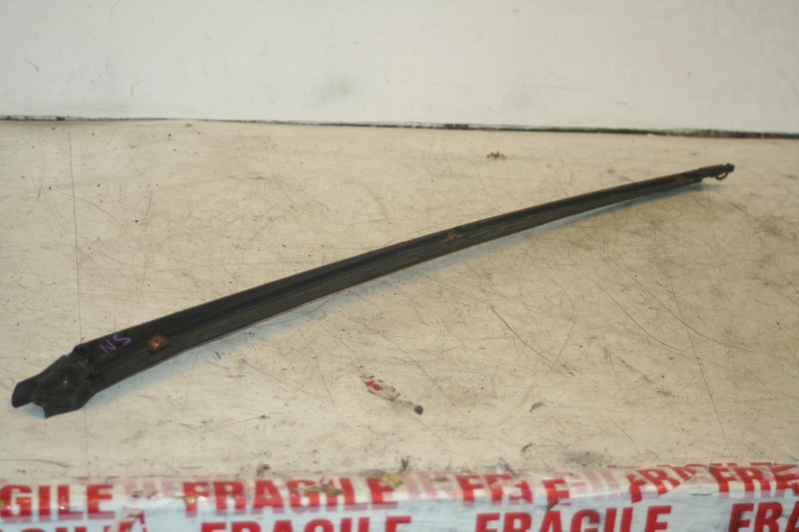 2005 MERCEDES S CLASS W220. PASSENGER SIDE WINDSCREEN TRIM